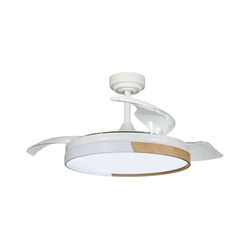 Luce per ventilatore retrattile con venature del legno rustico Luce per ventilatore retrattile con venature del legno rustico